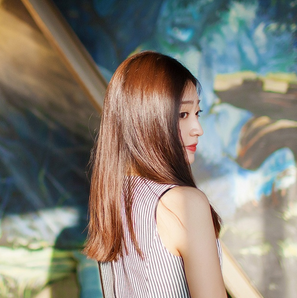 高清女生头像 唯美 长发 背景 小清新 意境 她回眸一霎那 似极了旧时