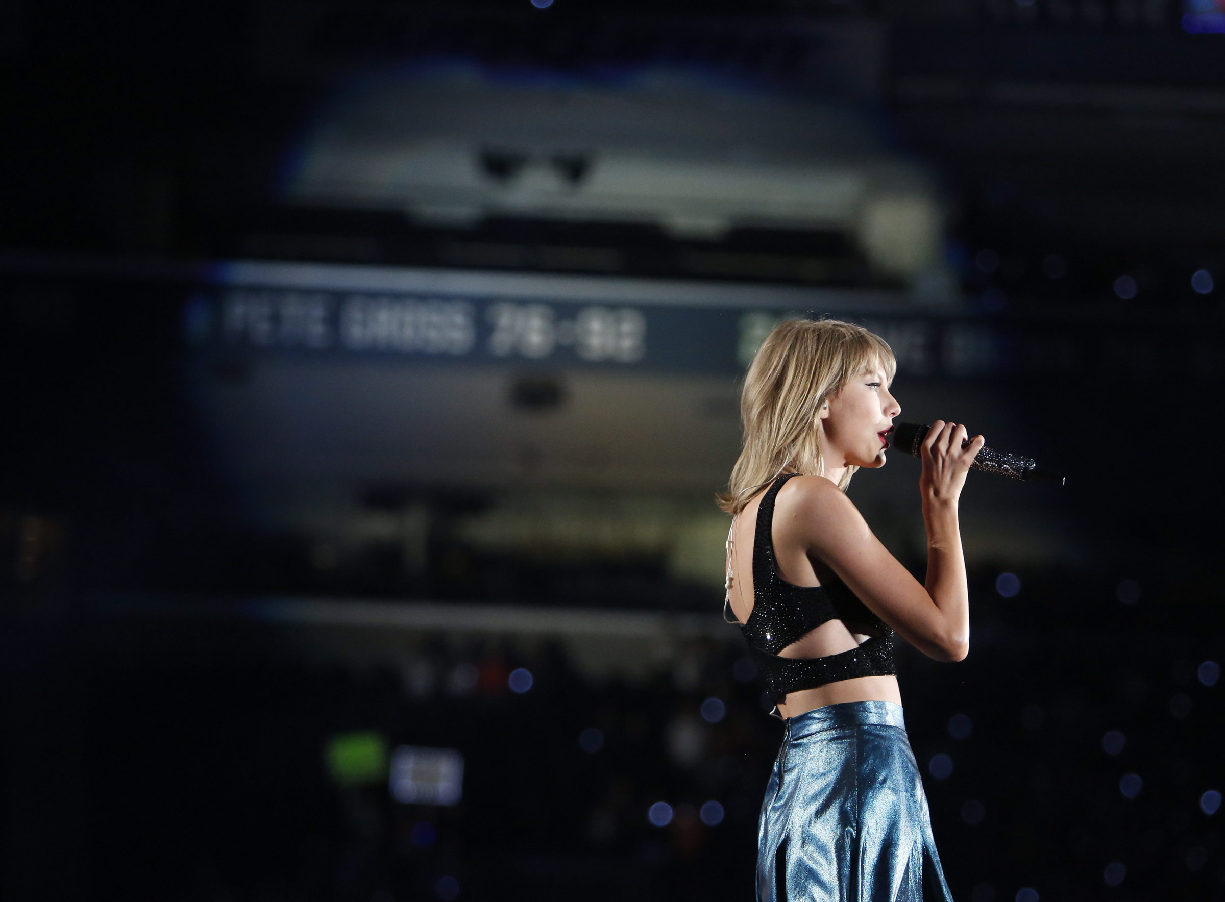 taylor swift演唱会,TaylorSwift演唱会 霉霉—— 泰勒·斯威夫特(taylor swift),1989年12月13日出生于美国宾