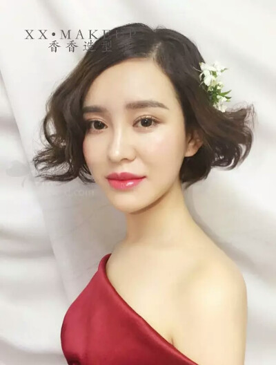 短发造型