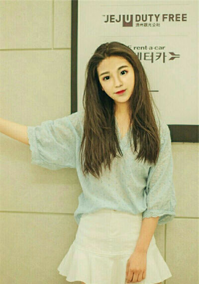 新品潮流 健身美女 好身材 人马妞 大长腿 马甲线 翘臀减肥励志图