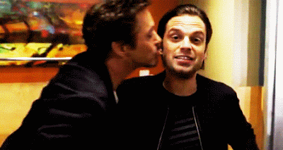 图片评论 0条  收集   点赞  评论  #漫威##复联##盾冬#神逻辑逼死