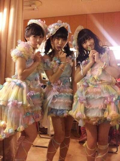 akb48打歌服