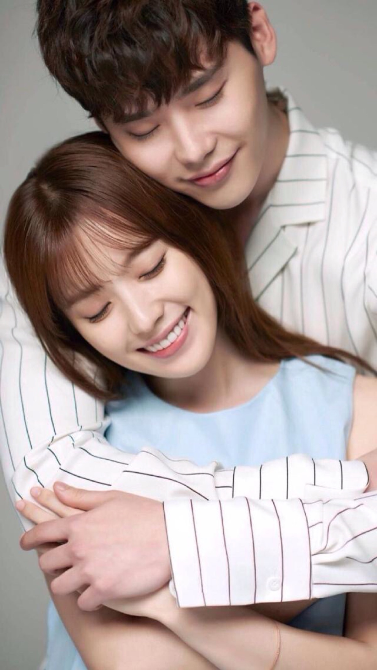 w-两个世界 李钟硕 大发.