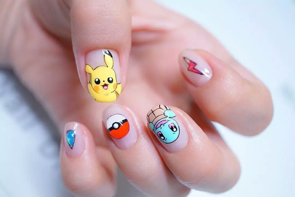 皮卡丘美甲