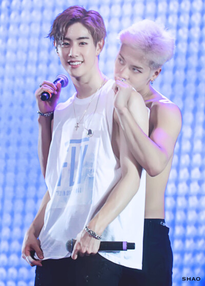 got7 王嘉尔 段宜恩 宜嘉cp 转自微博见水印 这很宜嘉kkk