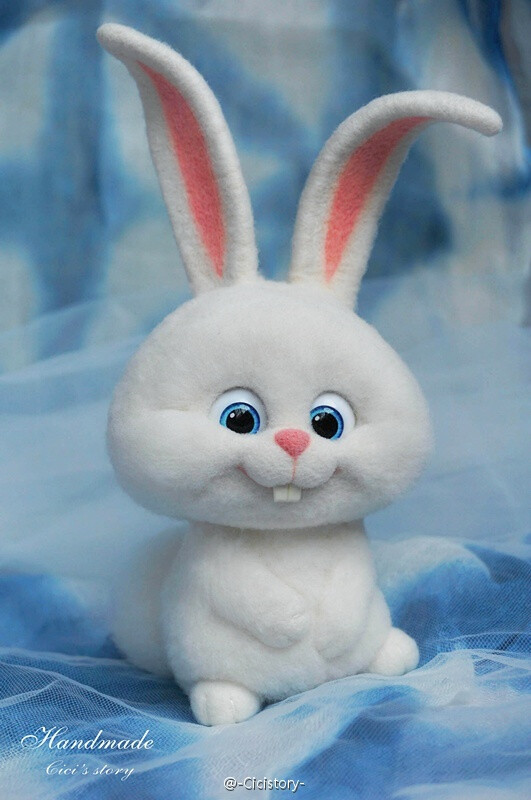 snowball一只可爱的小疯纸在爱宠里算是最会卖萌又坏坏的小boss