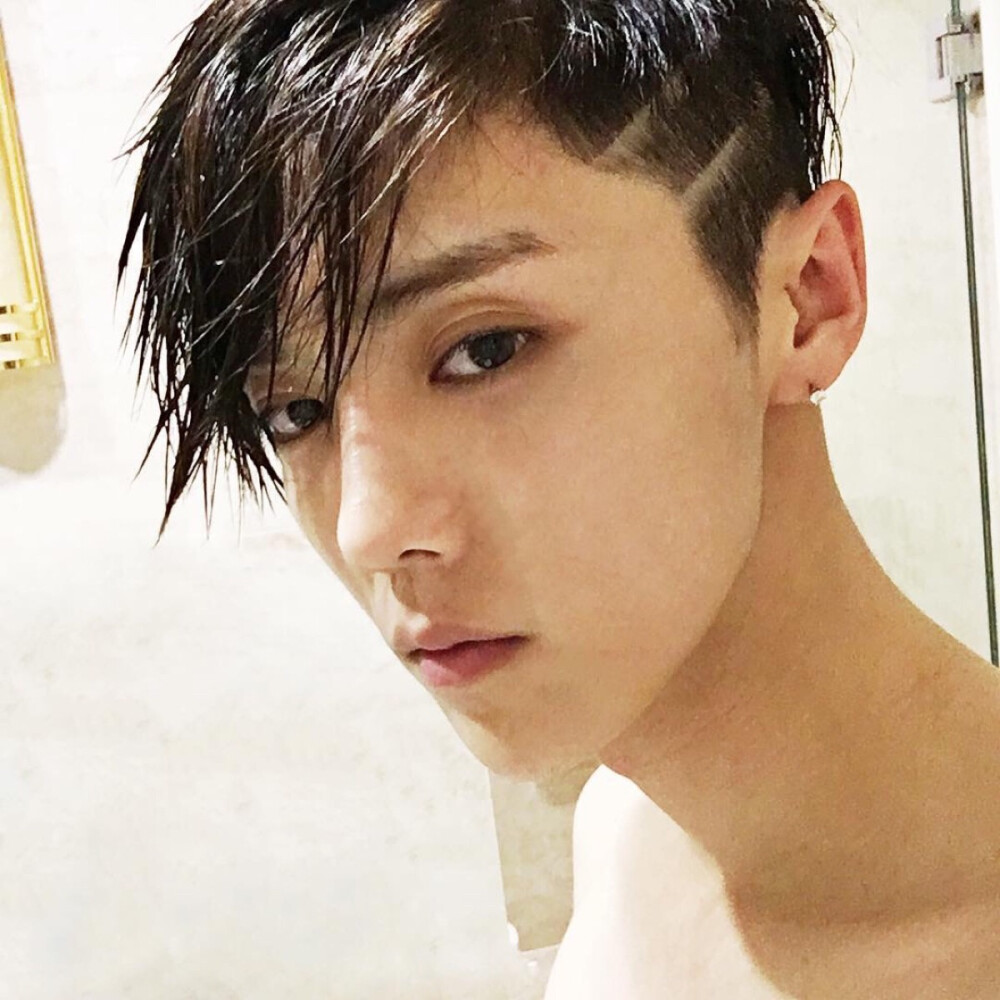 鹿晗instagram更图by磨叽磨叽磨叽