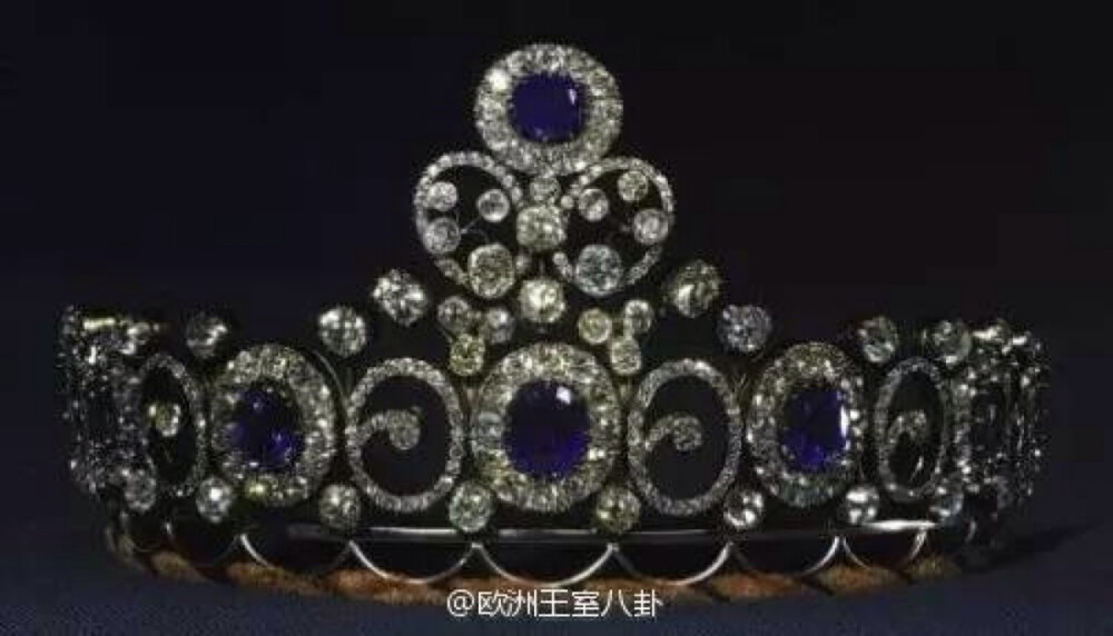 丹麦王室的蓝宝石王冠1号