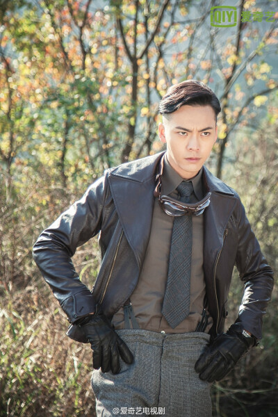 【陈伟霆【cwt【陈等等 老九门张启山张大佛爷 剧照 1000 x