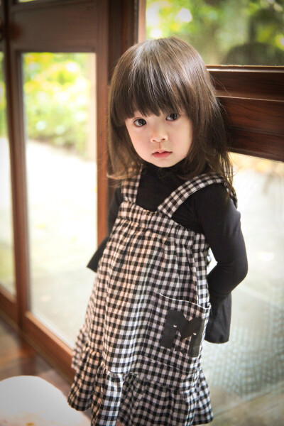 《放开我北鼻》中的哈琳 可爱俏皮,古怪萌娃.