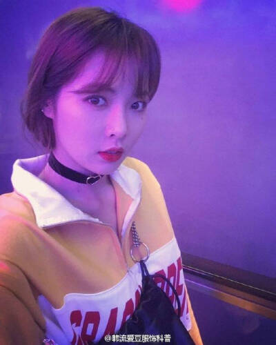 金泫雅(kim hyun a)小野马 美图 壁纸 马儿 女神 泫雅 性感马儿