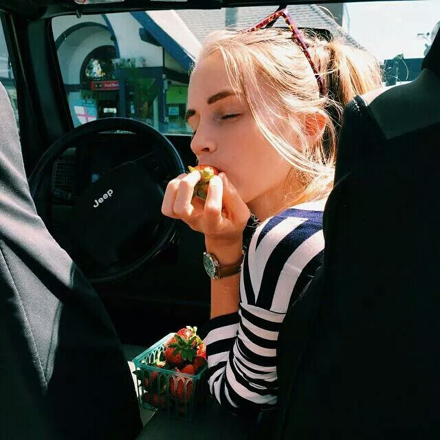 欧美头像安静女生唯美可爱欧美范来自katherine