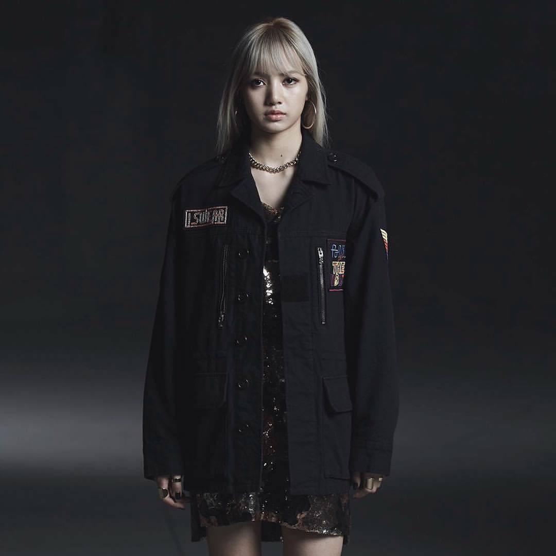 blackpink 粉墨yg新女团 lisa