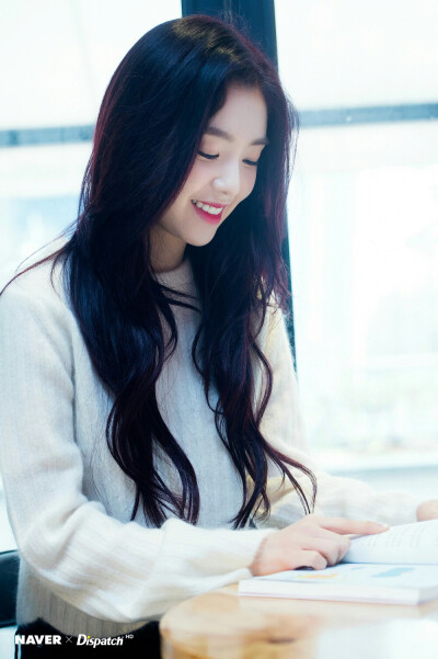 裴珠泫irene