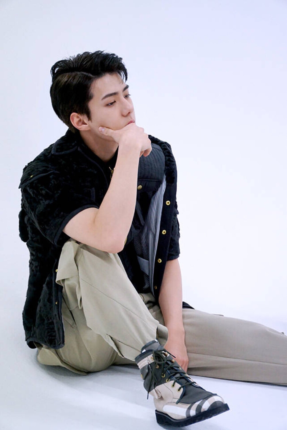 exosehun吴世勋杂志