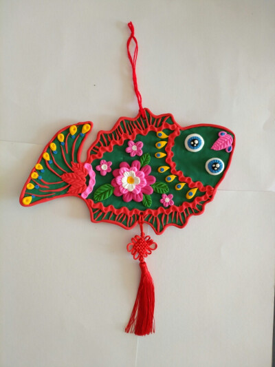 收集   点赞  评论  折纸新年鱼挂饰 0 1 寒风映飘雪  发布到  幼儿园