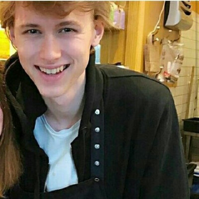 henrik holm亨利克霍尔姆