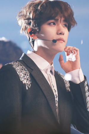 [禁二]边伯贤(baekhyun),1992年5月6日生于韩国京畿道富川市,歌手