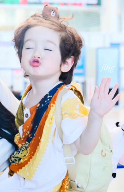 放开我北鼻 jackson