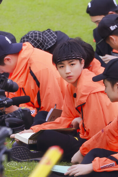 王俊凯高能预警##王俊凯高能预警# 超级嗨的奶酷小俊@tfboys-王俊凯