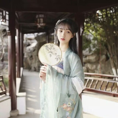 真人古风高冷