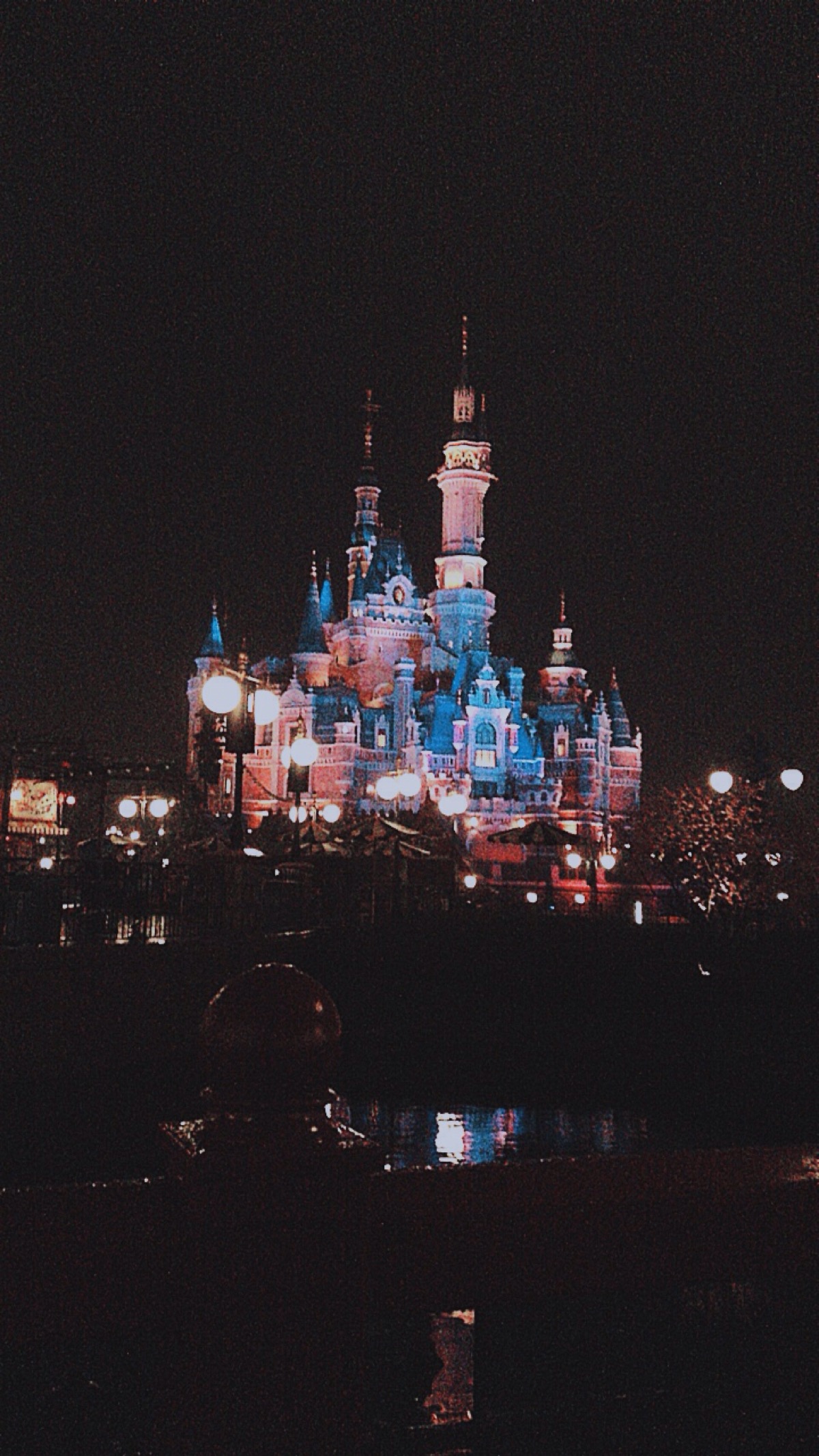 迪士尼夜景图手机壁纸图片