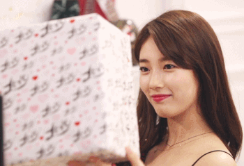 【gif/tr】裴秀智(suzy / ),1994年10月10日生于韩国光州广域市,韩国