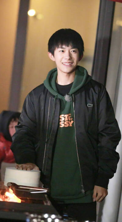 华晨宇放开我北鼻