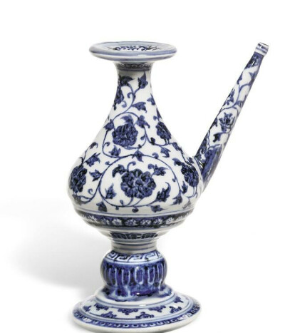 明永乐青花缠枝牡丹纹净水瓶(2016年苏富比)约8333万元净水瓶非日常