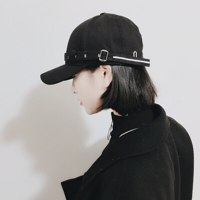 戴帽子の女生头像女头