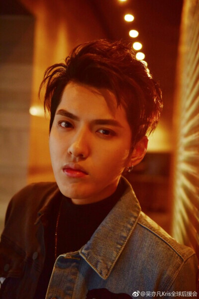 吴亦凡# 梦幻水晶般的美男子!爱你一生一世!