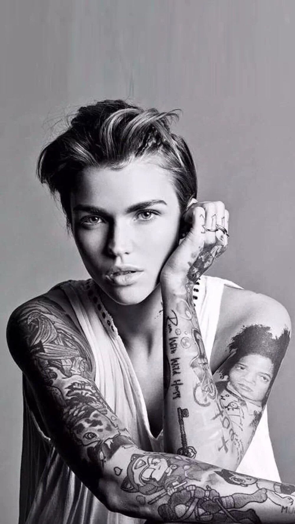 壁纸ruby rose 欧美