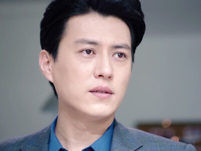 靳东庄恕外科风云之后他赌上了现在所拥有的全部.行医资格,职业生涯.