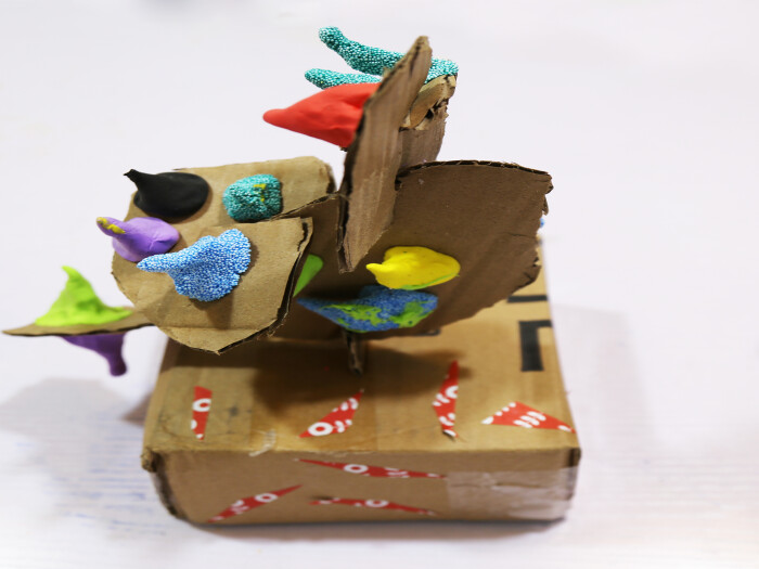 创意美术《立体仙人掌》