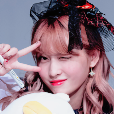 momo平井桃 头像