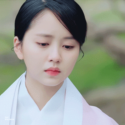 金所炫 君主动图 cr.daydreamer 不是吹 我炫的演技真是够细腻了