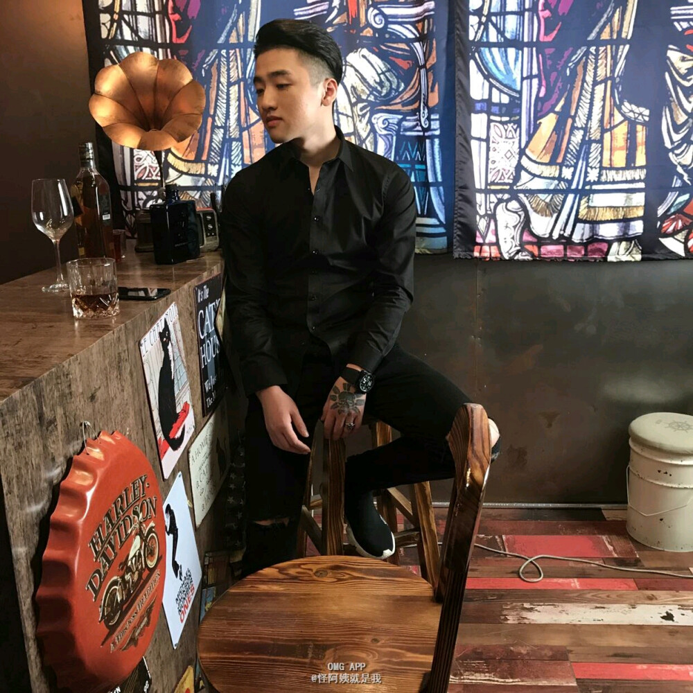 omg.icon 社会我冷少,人帅要出道!