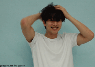 gong yoo 孔刘/孔侑 义卖海边拍摄花絮gif&屏保