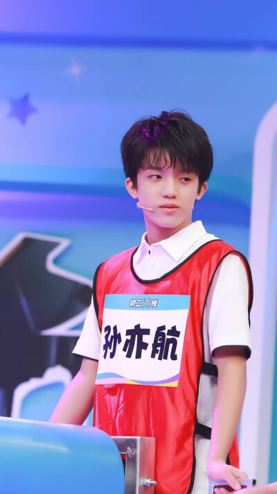 孙亦航头像