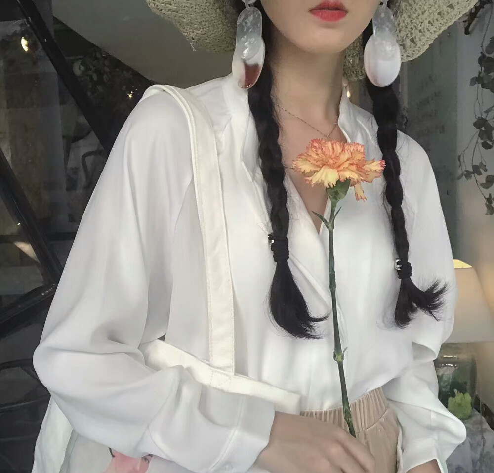 林野 女生组头 可爱 清新 半身头像