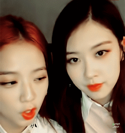 粉墨出道一周年快乐祝能一直和你走下去