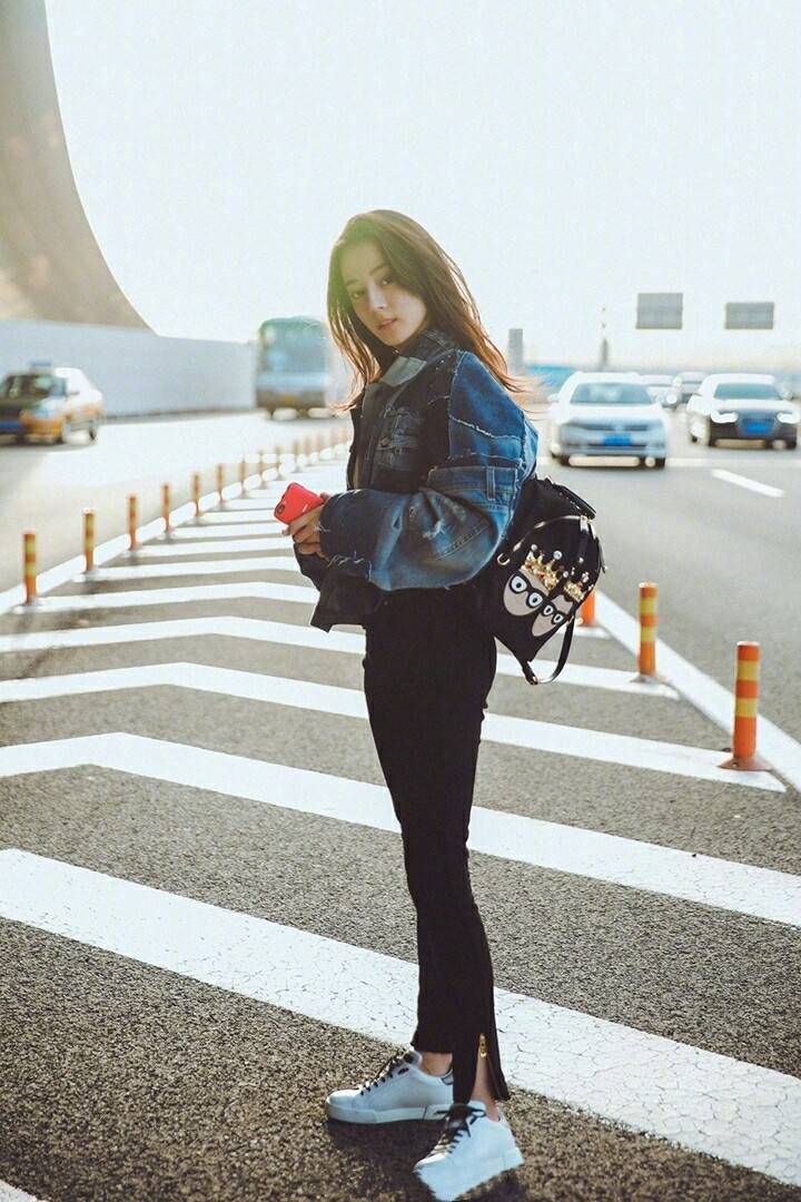 迪丽热巴小姐姐,机场街拍图片,手机壁纸,摄影,明星街拍