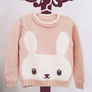 可爱大方棒针编织儿童粉色兔子毛衣