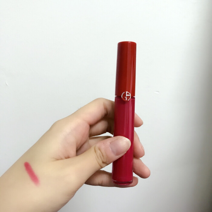 armani/阿玛尼哑光唇釉 504 超爱的 不掉色 很适合嘴巴干的人