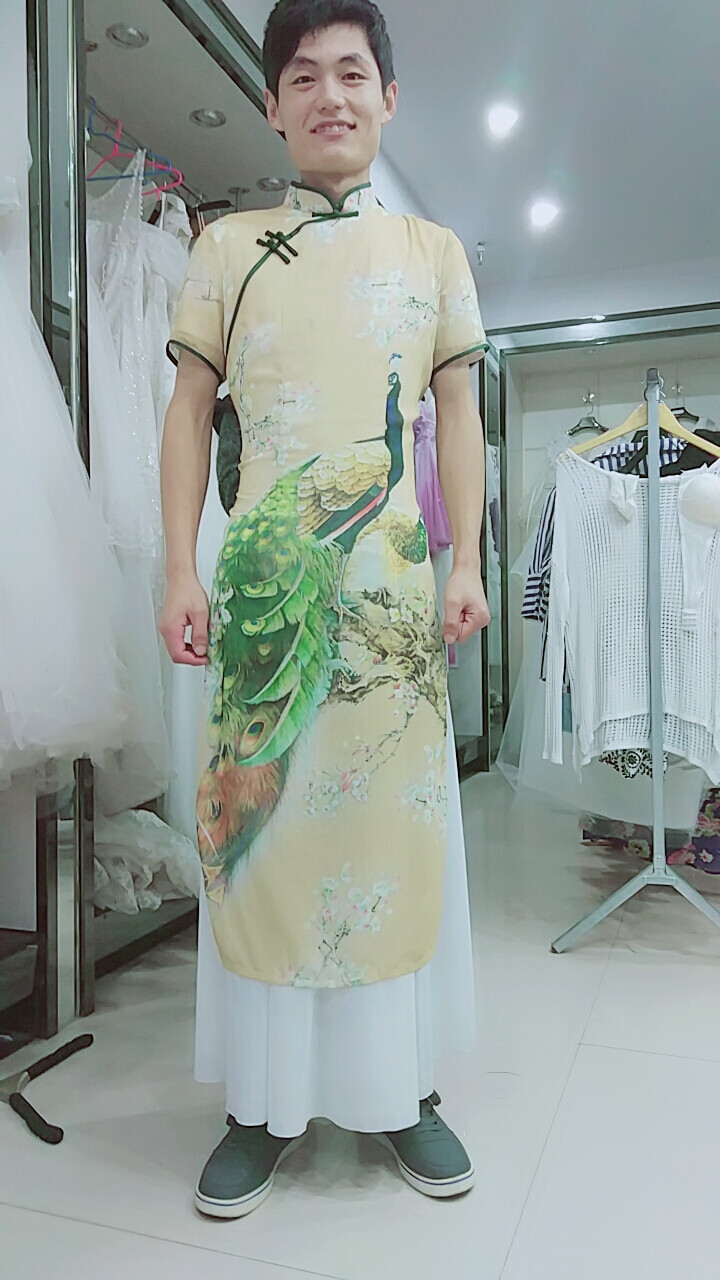 旗袍反串