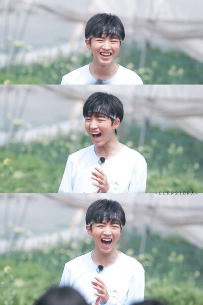 委屈的像个孩子