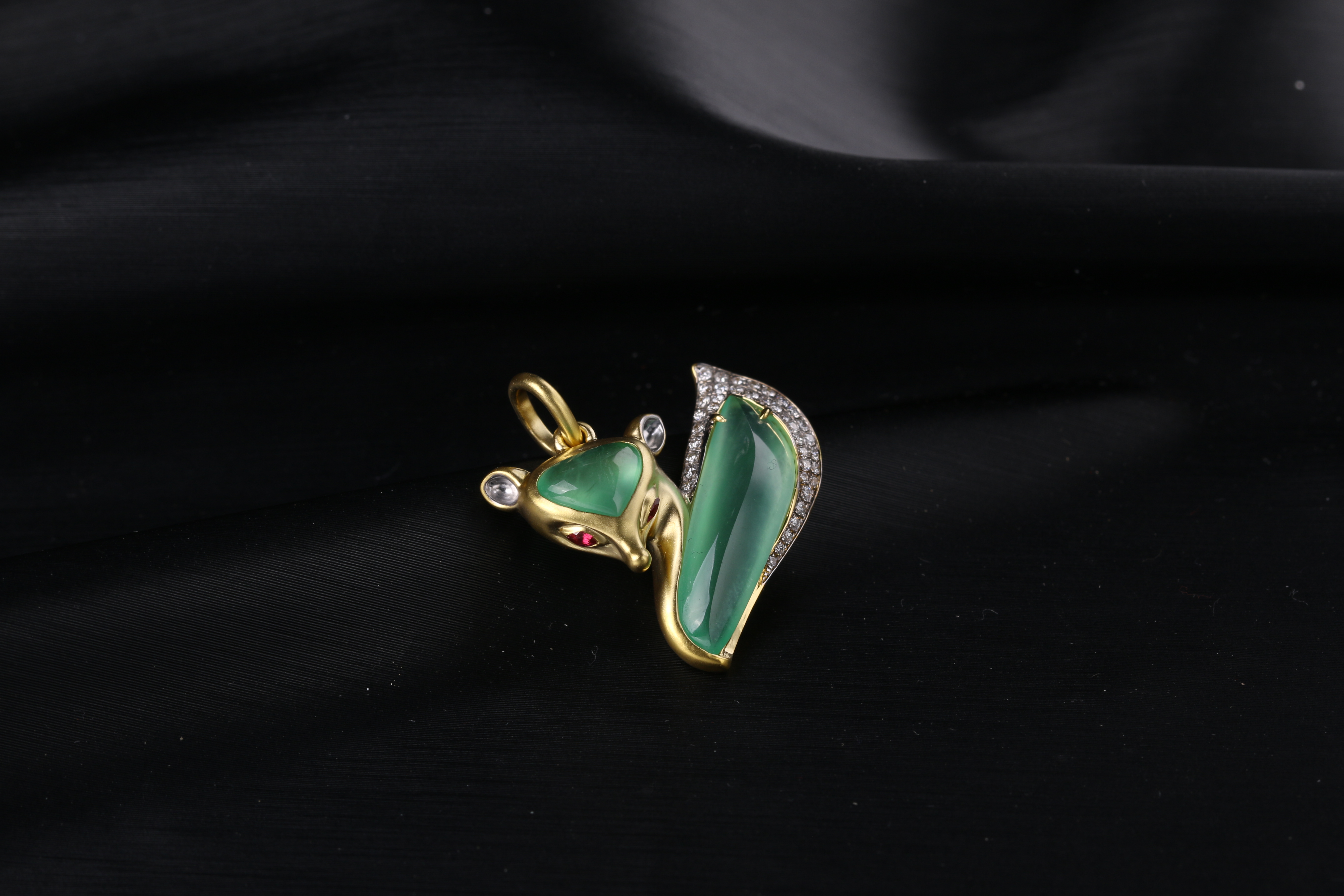 蚂蚁创意珠宝镶嵌 翡翠蛋面 巧镶小狐狸