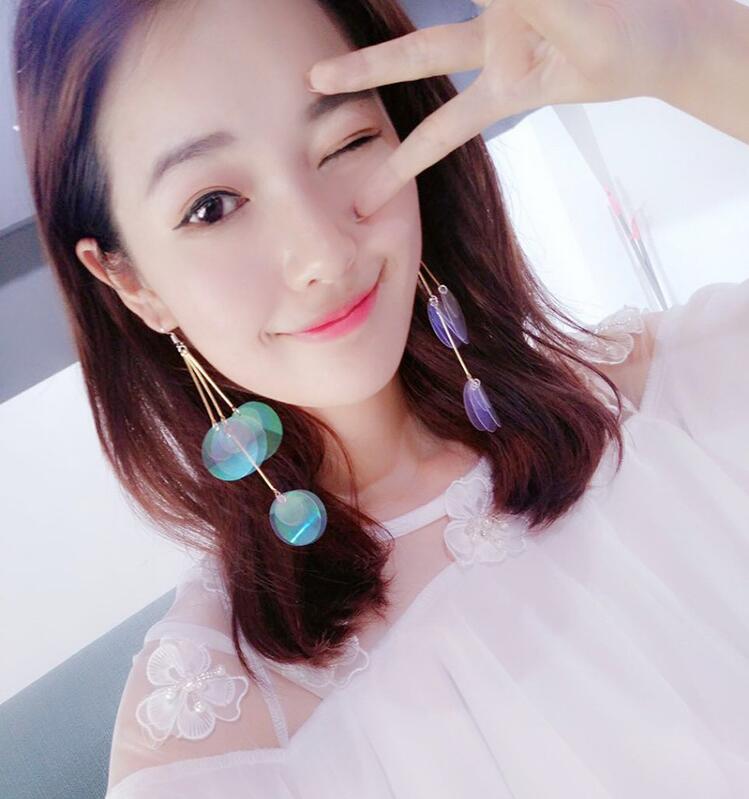 韩国网红ins耳环女镭射亮片长款吊坠耳…  去看看