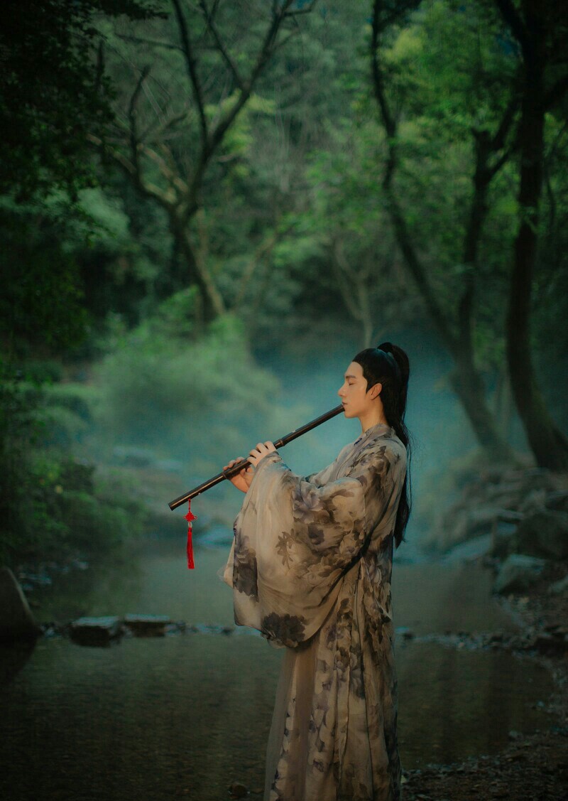 淡辉夕颜,公子如玉,是你执一把青伞,为我许下一世长安)古风男头乛陌