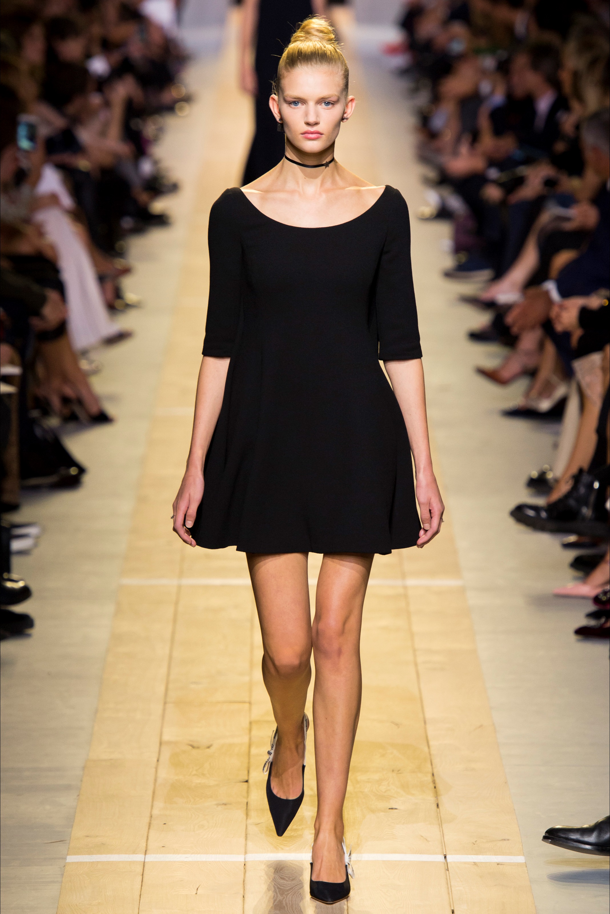 christian dior(迪奥)2017巴黎时装周春夏发布秀 女权主义